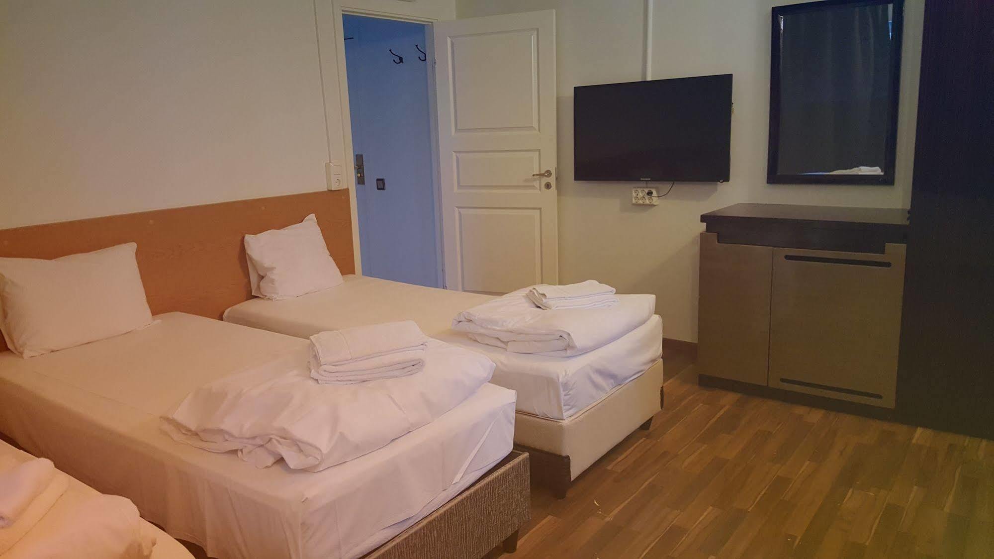 Hotell Angora Sollentuna Exterior foto